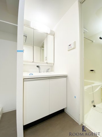 CORNES　HOUSE　NAGOYAの洗面所