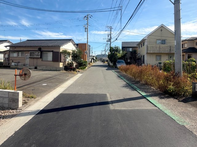 新築戸建 清水町徳倉1662番 全4棟 A号棟の前面道路含む現地写真