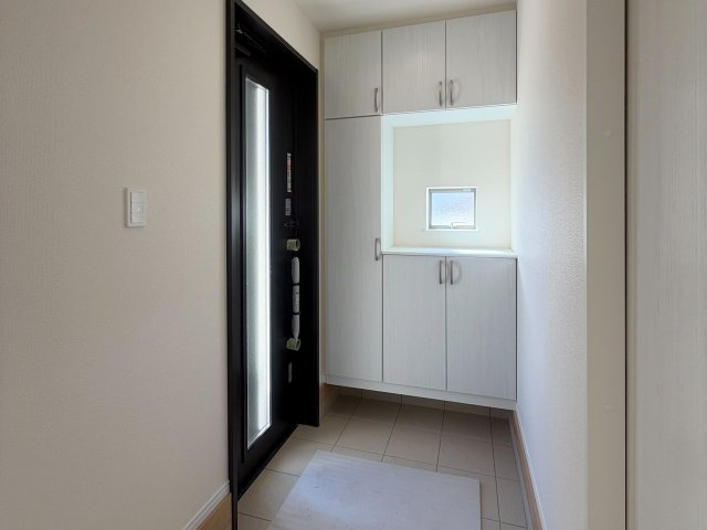 新築戸建 清水町徳倉1662番 全4棟 A号棟の玄関