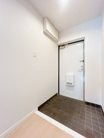 リフォーム済中古マンション　シャトレ愛松尾西　平成2年築の玄関