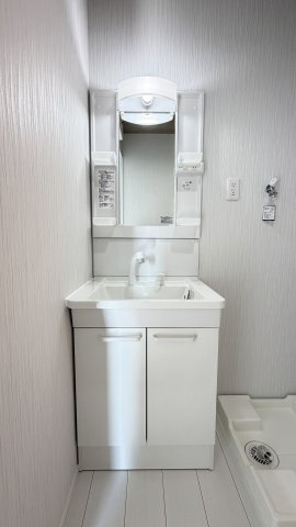 シャルール B棟の独立洗面台