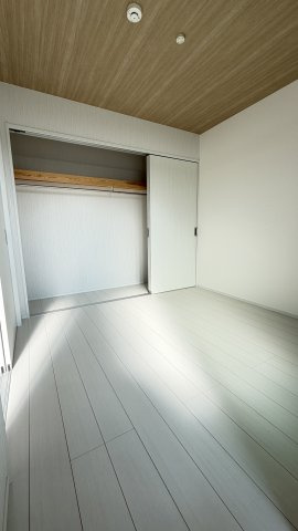 シャルール B棟の洋室