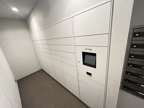 リビオ尼崎ＳＴＡＴＩＯＮ　ＣＩＴＹのその他共用部分|宅配ボックス※2026年8月撮影