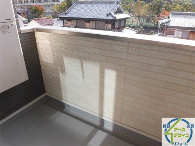 サンヒルズ・ラフォーレⅡのバルコニー|パース写真