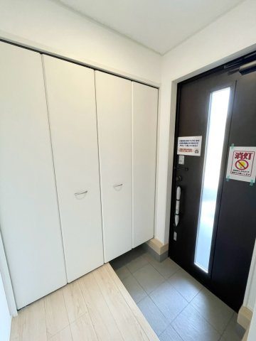 クレイドルガーデン姫路市広畑区才第８の玄関