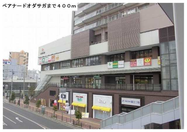 グリシーヌの周辺