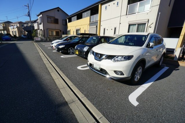 【駐車場】 | ウエストヒルパーシモン