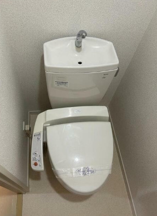 ロメック勝どきのトイレ|落ち着いた色調のトイレです