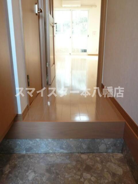 パーシモンガーデンの玄関
