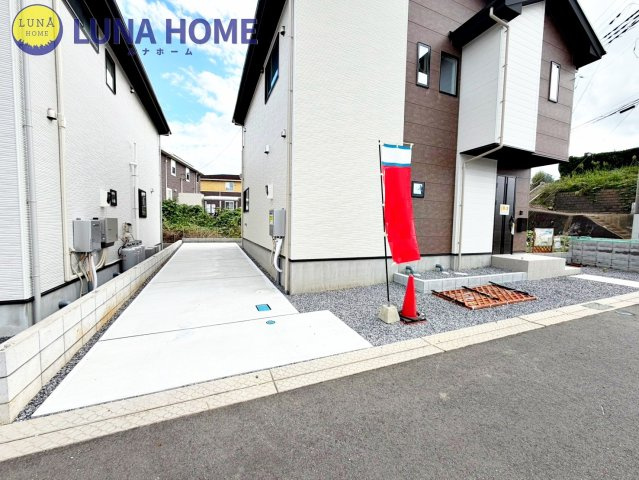 土浦市上高津2期　新築戸建　3号棟の駐車場