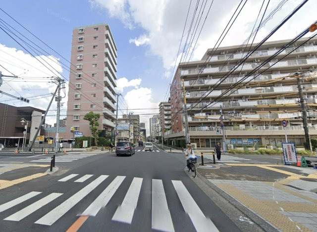 市川市南八幡４丁目の店舗事務所の周辺