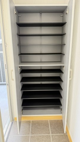シャルール A棟の収納|整理整頓も楽ちんです