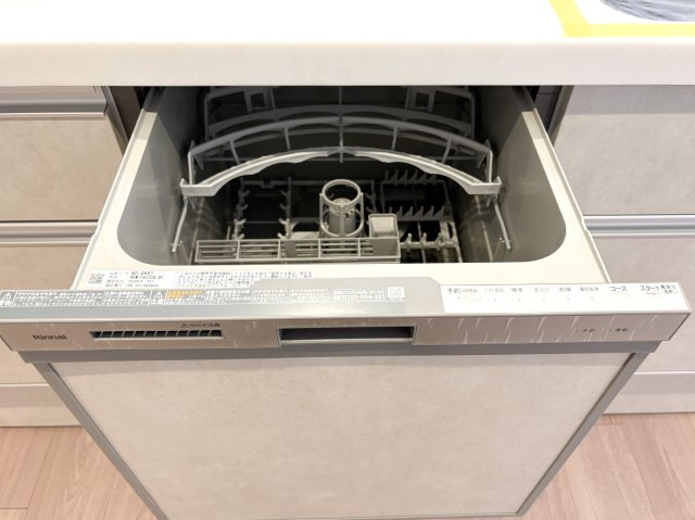 コスモシティ北千住のキッチン|コスモシティ北千住：あると便利な食器洗浄機付きのシステムキッチンです！