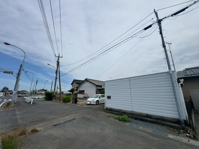 -三丁目不動産-　深谷市明戸　茶室付きの前面道路含む現地写真