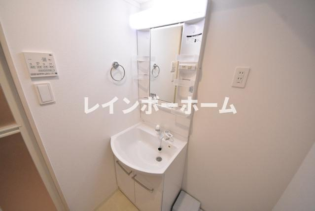 ＣＢ北柏アリビオ　特典：仲介手数料が半額です!!の洗面所|スペースが確保できる洗面所です