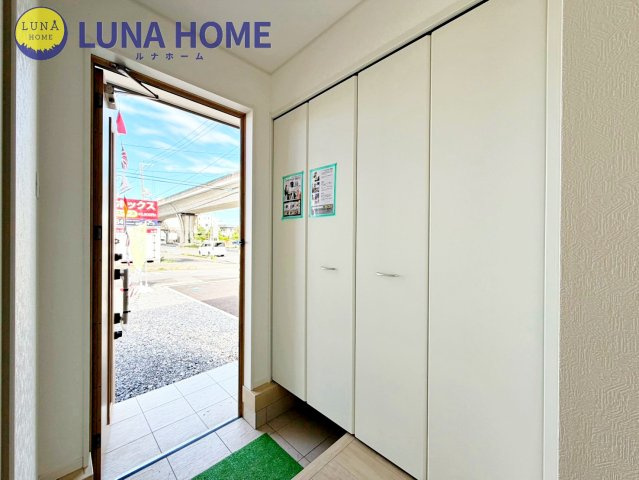 土浦市生田町第4　新築戸建　2号棟の玄関