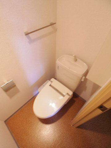 ソレイユ東久留米のトイレ|※同仕様写真です
