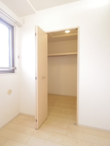ソレイユ東久留米の収納|※同仕様写真です