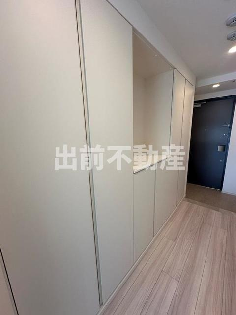 パークアクシス板橋本町ステーションゲートの玄関