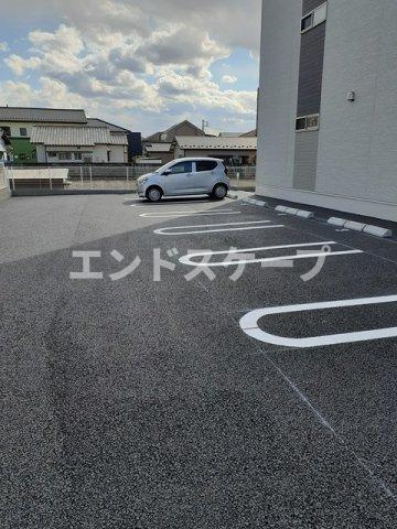 シャロン青柳の駐車場|高崎、前橋のお部屋探しはエンドスケープまで！お客様の理想お聞かせ下さい♪