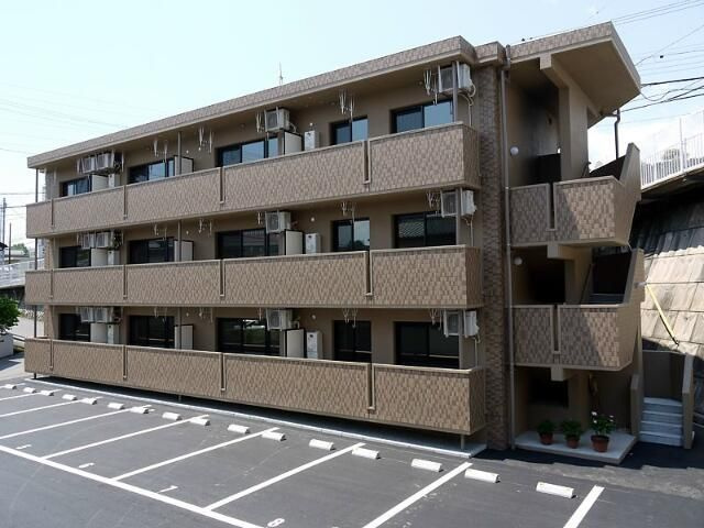 グランポレールの外観