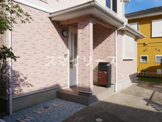 野田市山崎戸建のエントランス