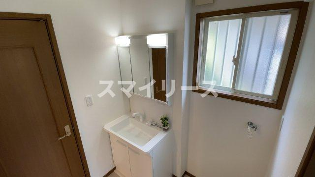 野田市山崎戸建の洗面所