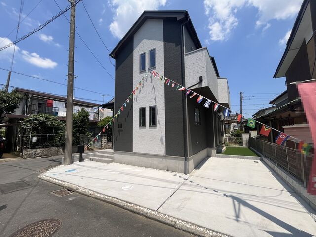 《仲介手数料半額》北本市西高尾第１　の前面道路含む現地写真