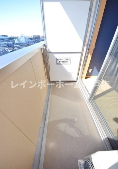 セナリオフォルム三郷中央のバルコニー|外からの目が気にならないバルコニーで洗濯物が干せます
