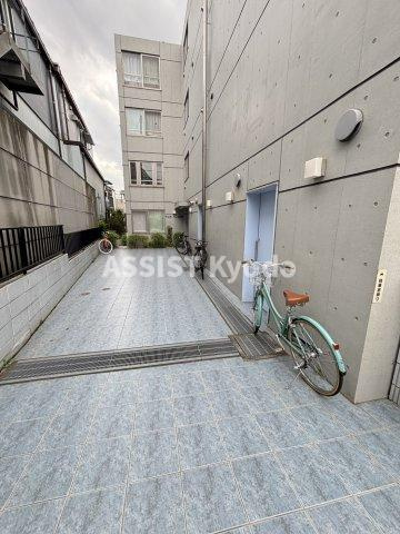 マコラパレ世田谷 のエントランス