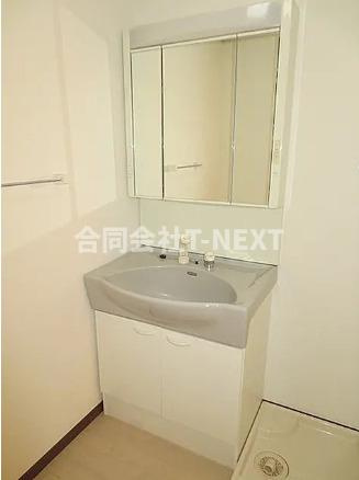 エレンシアの洗面所|他号室の写真です。