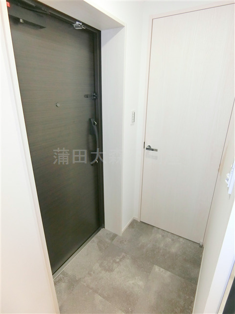 COCOCUBE大森本町の玄関