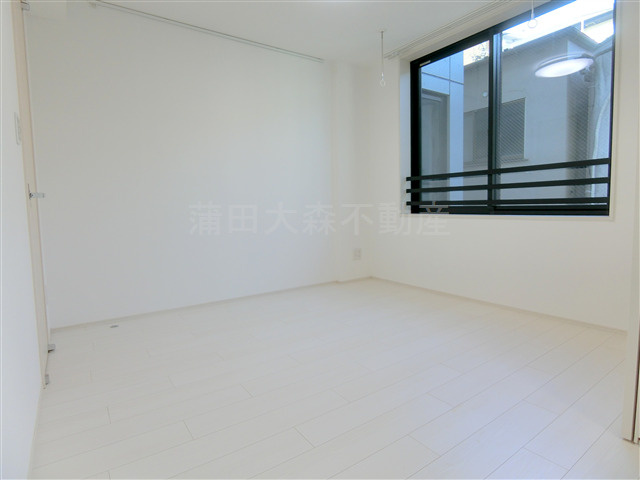 COCOCUBE大森本町の洋室