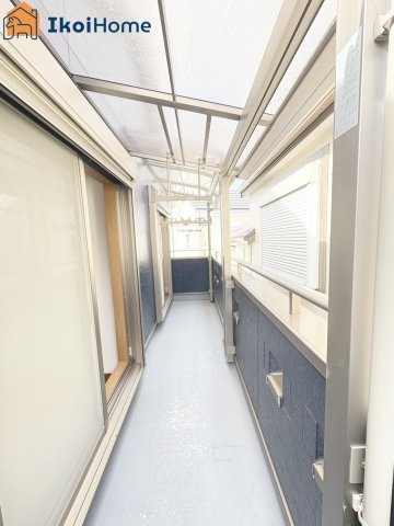 神戸市西区伊川谷町有瀬　中古戸建のバルコニー|【ホームページに現地動画掲載中】●年中無休：当日予約可●陽当り良好バルコニー！急な雨でも安心の屋根付