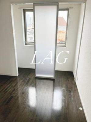 【居間・リビング】 | シンビオーシス本所 | 洋室のお部屋です。