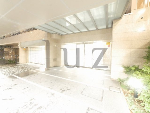 ザパークハウス横濱中山のエントランス