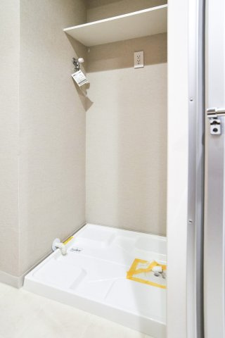 千駄木リリエンハイムの洗面所|千駄木リリエンハイム：洗面室には室内洗濯機置き場があります！