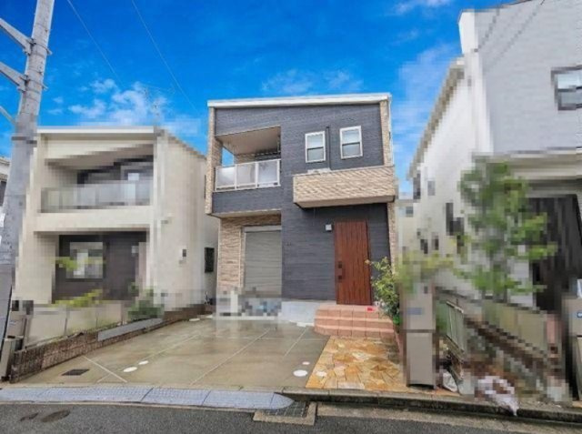 郡津3丁目　中古一戸建ての外観|新しい生活にいかがでしょうか？外観はお住まいの顔になります。こだわりたいポイントですね。外壁塗装や屋根塗装のご相談も承っております。
■現地内覧・資金計画相談・住宅ローン相談もお問合せ受付中■