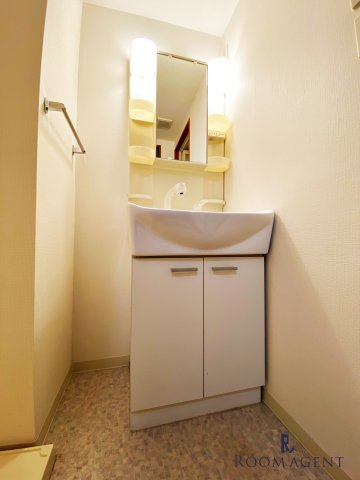 オンディーヌ花の木の洗面所
