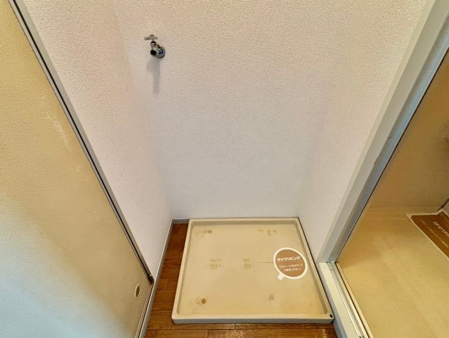 メゾン堀川 Ｃ棟の洗面所