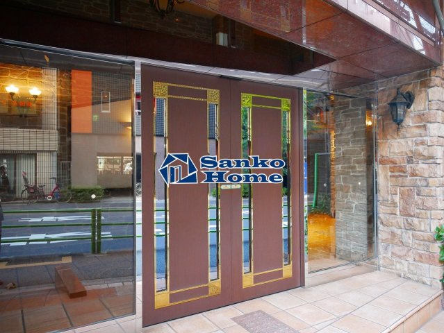 ガラ・グランディ日本橋のエントランス