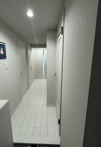 朝日プラザ桃山東の玄関