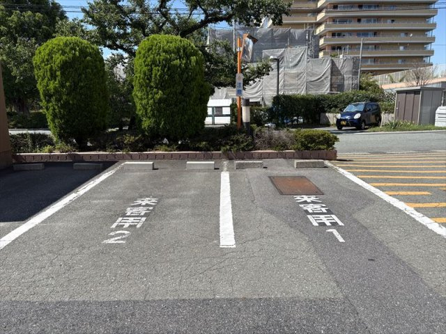 山形市銅町二丁目5-17ネオハイツ千歳公園の駐車場