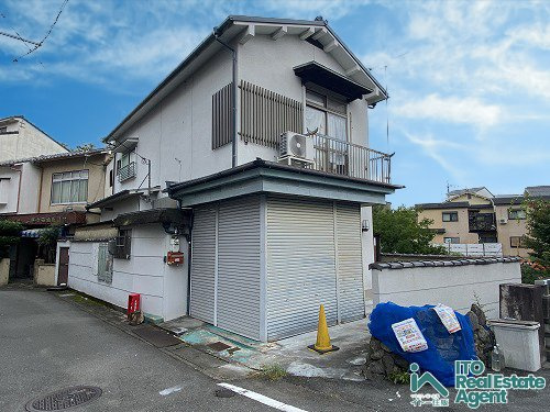 衣笠北荒見町 店舗