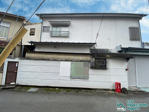 衣笠北荒見町 店舗の外観