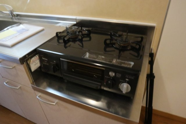 【キッチン】 | レオ五番館 | お料理しやすいキッチンです