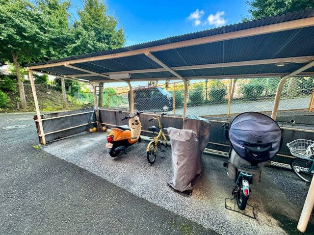 シャンボール第２妙蓮寺の駐輪場