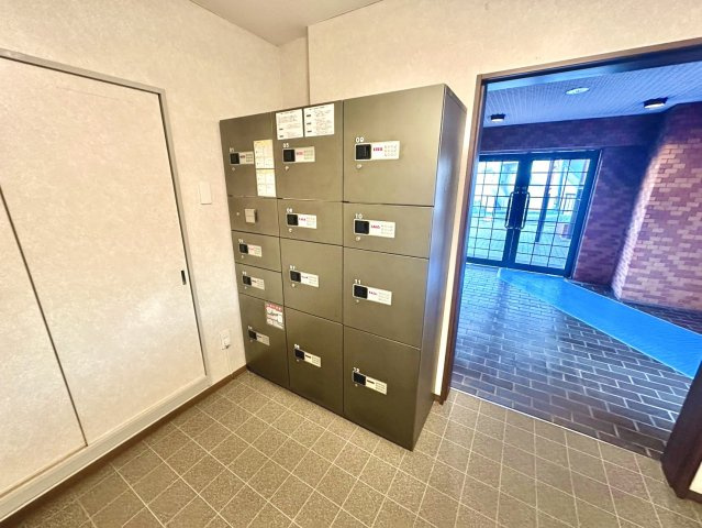 シャンポール第２妙蓮寺の設備|共働き世帯や外出の多い方にうれしい宅配BOX付き。