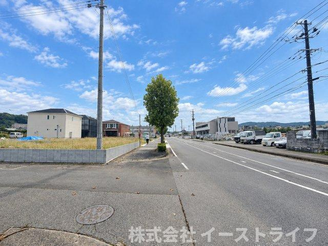 【新築戸建】　いわき市内郷高坂町第11の前面道路含む現地写真|西側15.9ｍ公道