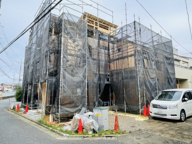 【区画図】 | 練馬区春日町４丁目　新築戸建て | 南西角地ならではの開放感と、明るく心地よい住環境